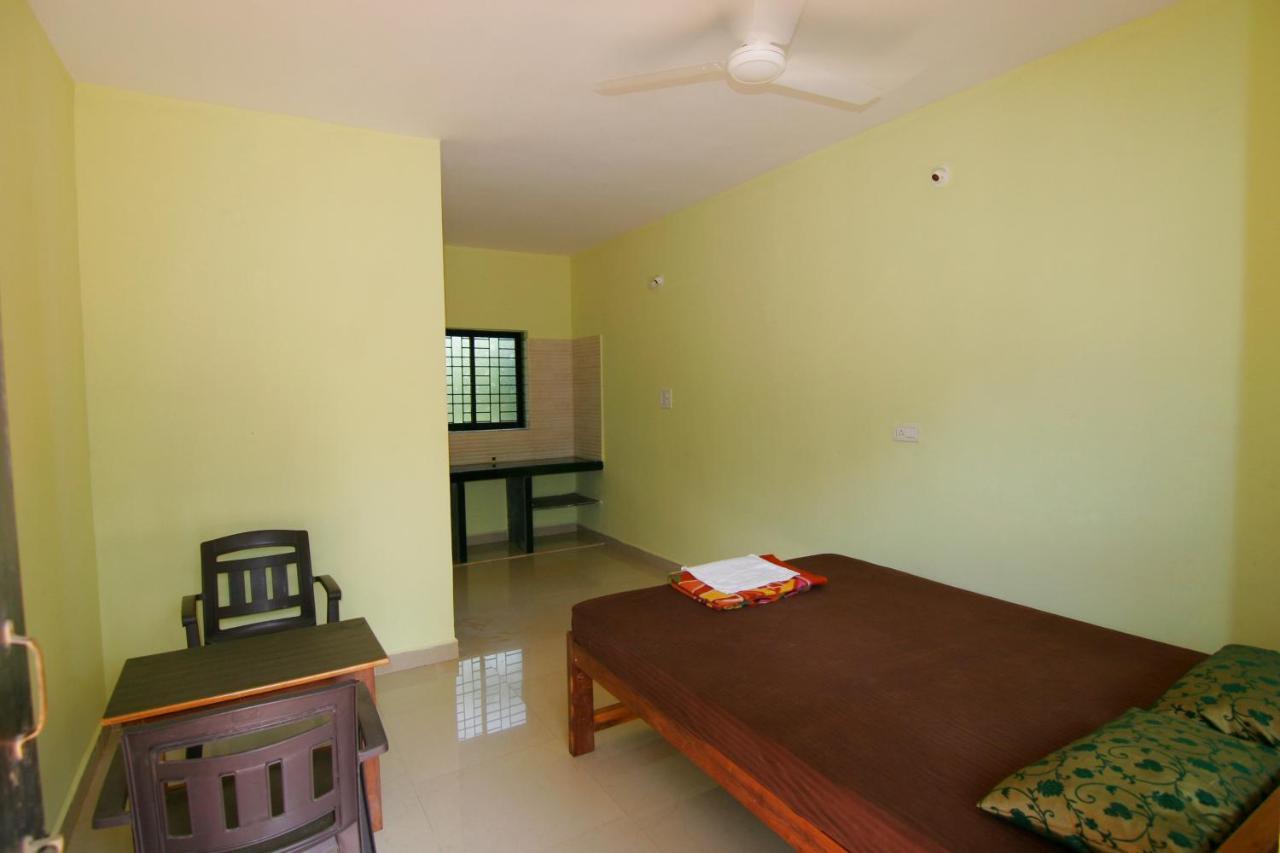 Rudra Holidays Guest House 阿姆波尔 外观 照片