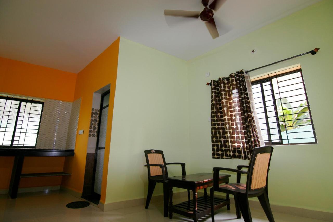 Rudra Holidays Guest House 阿姆波尔 外观 照片