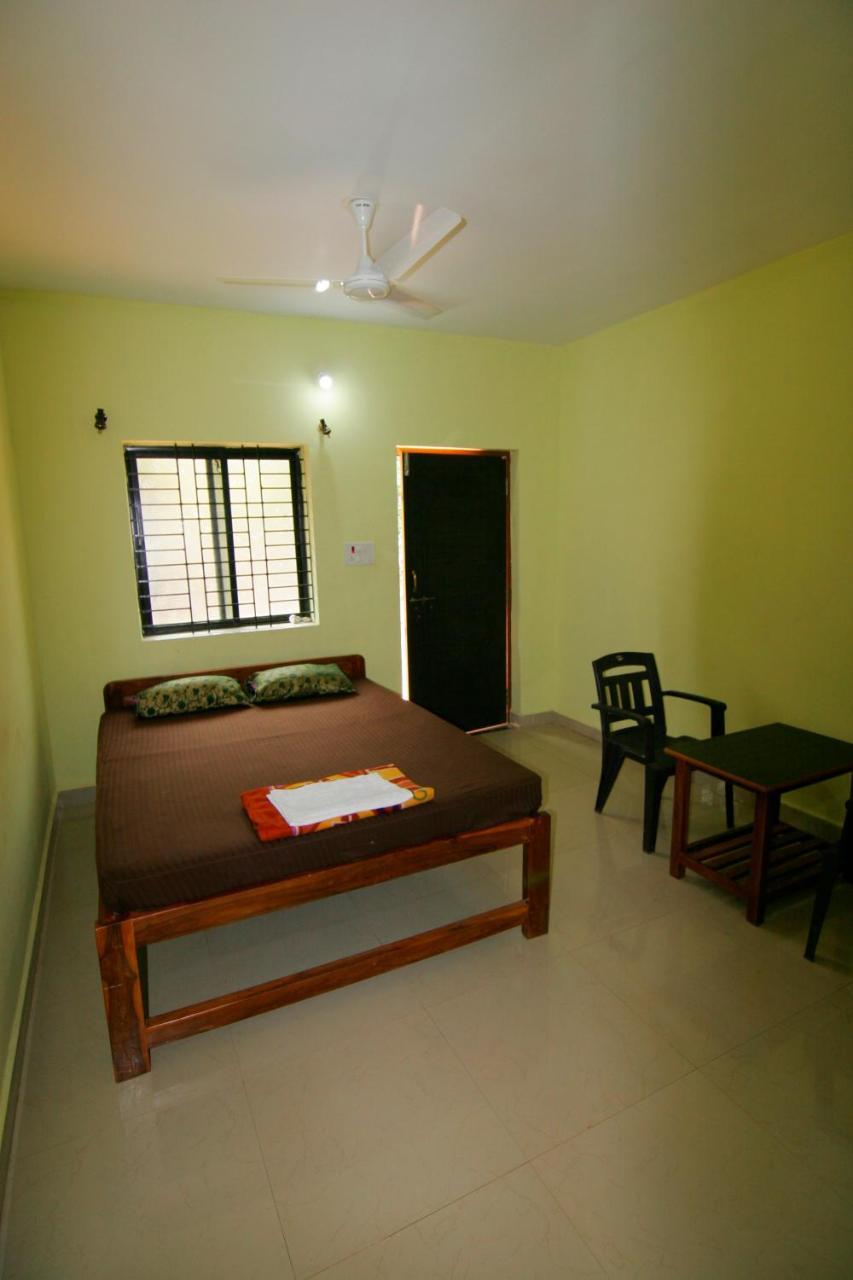 Rudra Holidays Guest House 阿姆波尔 外观 照片