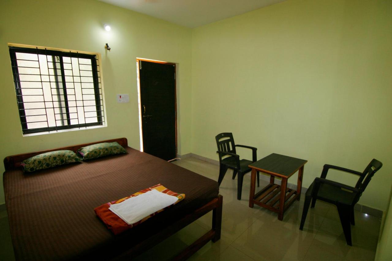Rudra Holidays Guest House 阿姆波尔 外观 照片