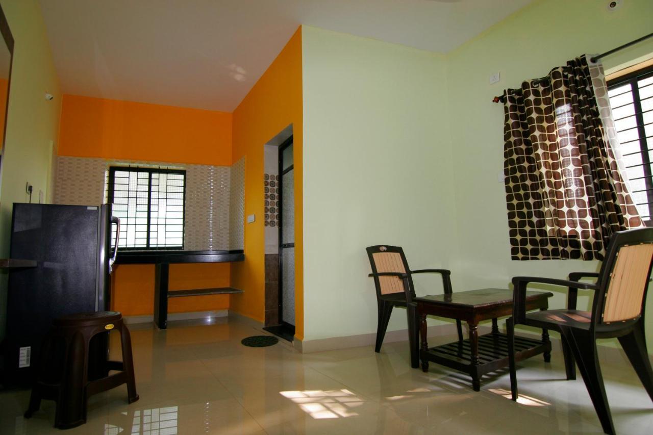 Rudra Holidays Guest House 阿姆波尔 外观 照片